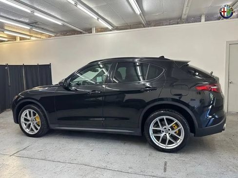 Used 2019 Alfa Romeo Stelvio Ti Sport w/ Quick Order Package 22S Sport AWD/4WD image 8