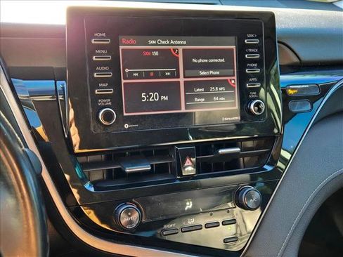 Used 2021 Toyota Camry SE image 11