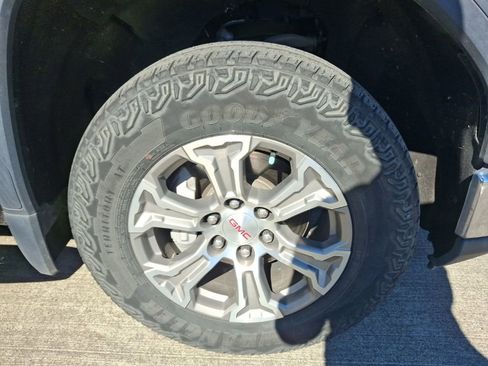 Used 2022 GMC Sierra 1500 SLE AWD/4WD image 5