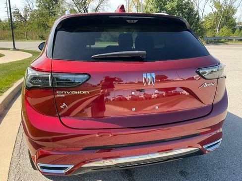 Used 2024 Buick Envision Avenir AWD/4WD image 10