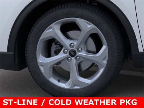 New 2025 Ford Escape ST-Line w/ Cold Weather Package image 19