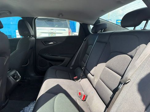 Used 2025 Chevrolet Malibu LT FWD image 9