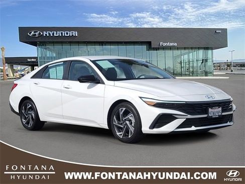 Certified 2025 Hyundai Elantra Sport image 1