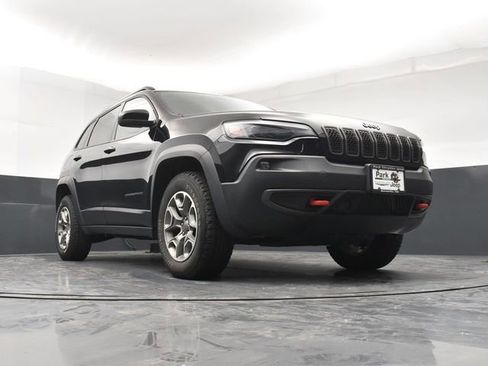 Used 2022 Jeep Cherokee Trailhawk w/ Trailer Tow Group AWD/4WD image 19