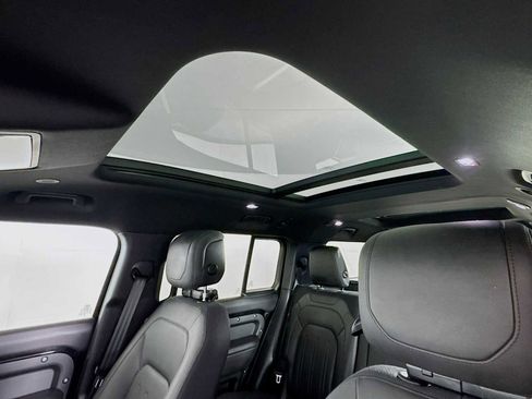 Used 2024 Land Rover Defender 130 X image 13