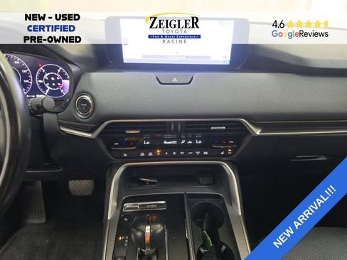 Used 2024 MAZDA CX-90 Plug-In Hybrid w/ Preferred AWD/4WD image 11