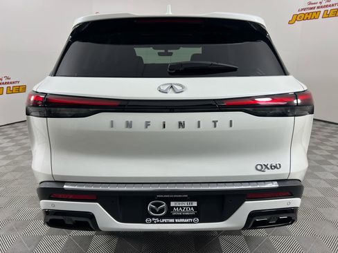 Used 2023 INFINITI QX60 Luxe w/ Cargo Package FWD image 7