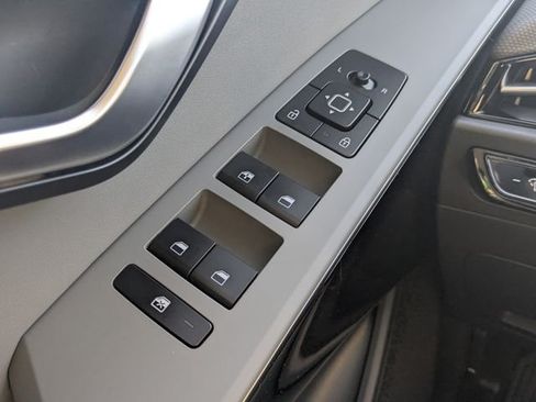 New 2026 Kia Niro EX FWD image 24