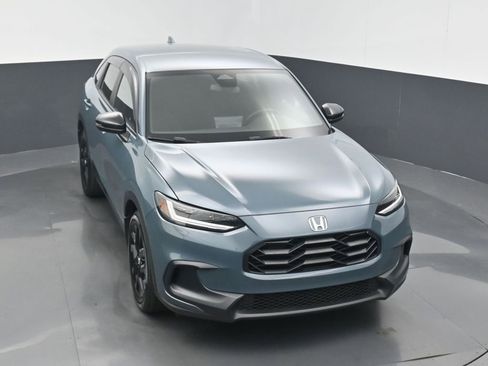 Certified 2023 Honda HR-V Sport image 3