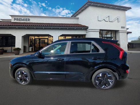 Certified 2024 Kia Niro Wind w/ Wind Preserve Package image 5