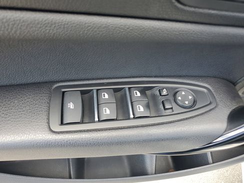 Used 2020 BMW 230i xDrive Convertible w/ Convenience Package image 27