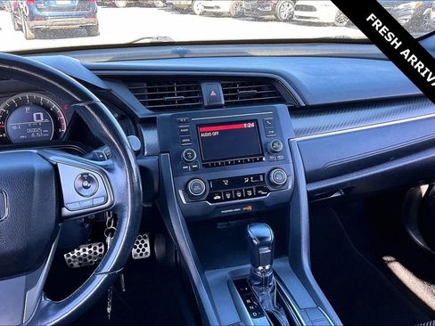 Used 2018 Honda Civic Sport image 9