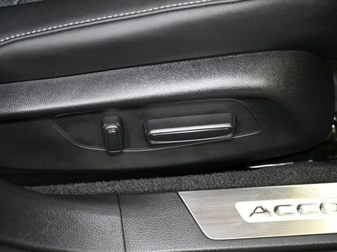 Used 2025 Honda Accord Touring image 59