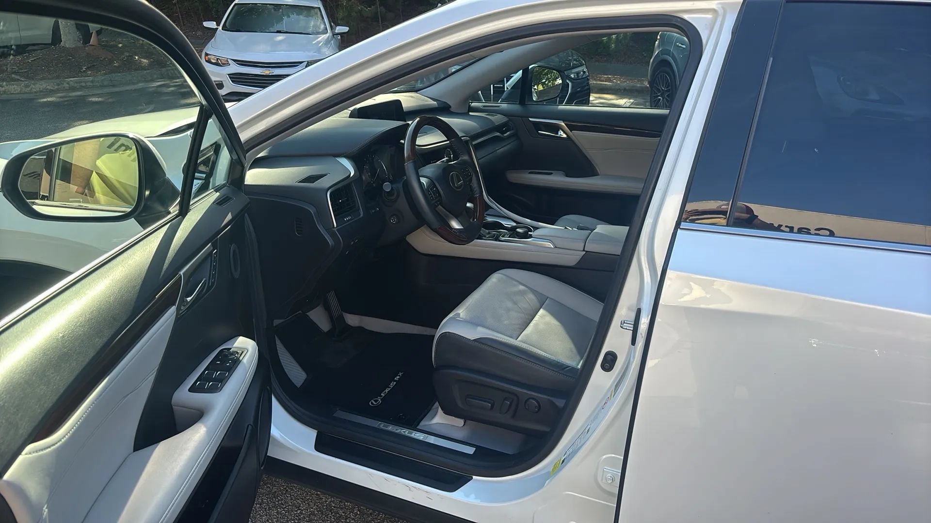 Used 2017 Lexus RX 350 FWD w/ Premium Package image 17