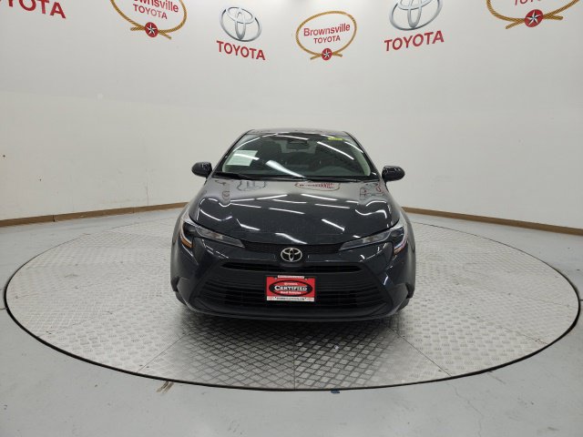 Used 2025 Toyota Corolla LE FWD image 4