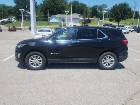Used 2020 Chevrolet Equinox LT AWD/4WD image 2