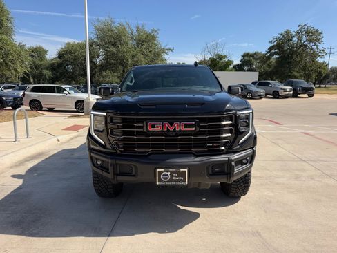 Used 2025 GMC Sierra 1500 AT4X w/ AT4X AEV Edition AWD/4WD image 8