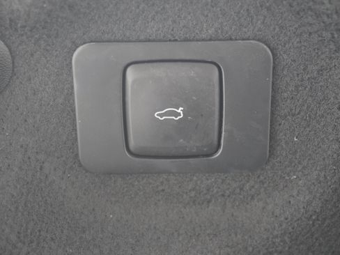 Used 2019 Lincoln MKZ Reserve w/ Reserve Plus Package FWD image 32