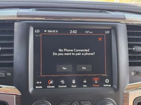 Used 2018 RAM 2500 Laramie w/ Convenience Group image 31