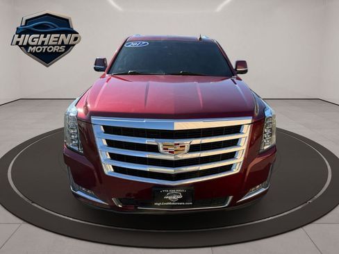 Used 2017 Cadillac Escalade Luxury image 11