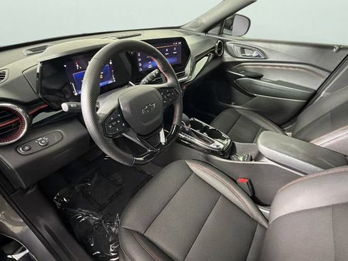 Certified 2026 Chevrolet Trax RS w/ Driver Confidence Package FWD image 18