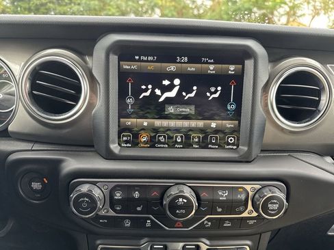 Used 2023 Jeep Wrangler Sahara w/ Safety Group image 17