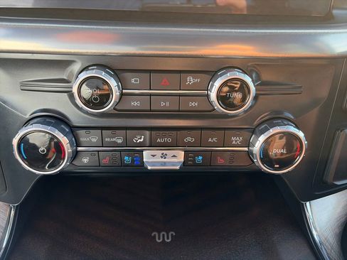 Used 2025 Ford F150 King Ranch AWD/4WD image 34