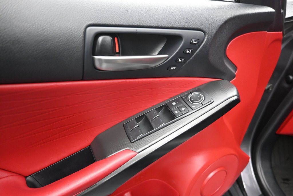 Used 2023 Lexus IS 350 F Sport RWD image 10