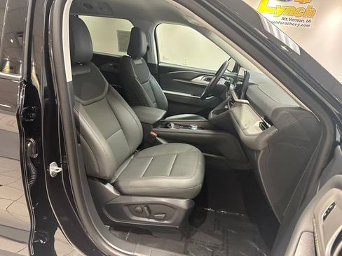New 2026 Ford Explorer Active AWD/4WD image 7