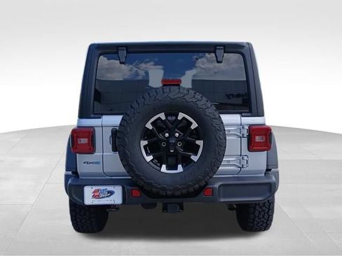 Used 2024 Jeep Wrangler Unlimited Rubicon 4xe AWD/4WD image 4