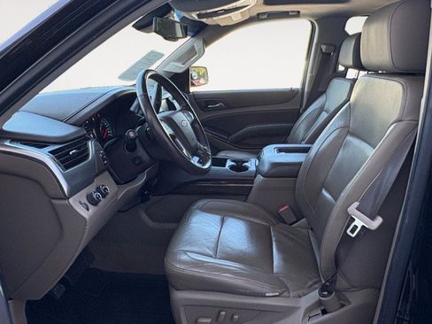Used 2017 Chevrolet Suburban LT AWD/4WD image 16