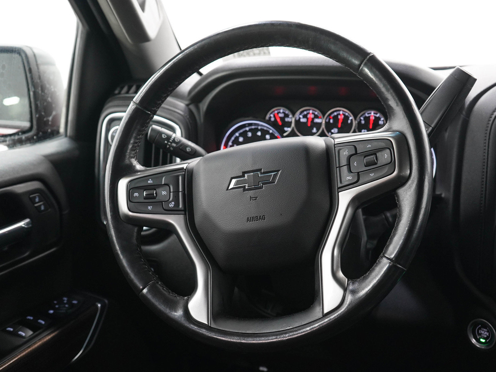 Used 2021 Chevrolet Silverado 1500 RST AWD/4WD image 17