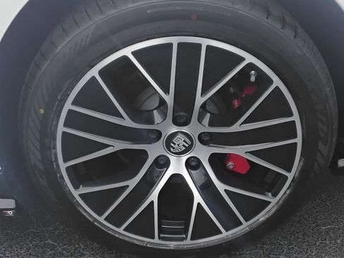 Used 2020 Porsche Taycan 4S image 14