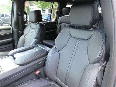 New 2026 Jeep Grand Wagoneer Limited AWD/4WD image 19
