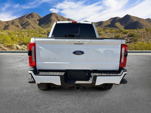 Used 2023 Ford F350 Lariat w/ Lariat Ultimate Package AWD/4WD image 4