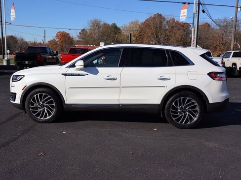 Used 2020 Lincoln Nautilus Reserve image 37