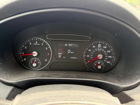 Used 2019 Kia Sorento AWD w/ LX Convenience Package image 11