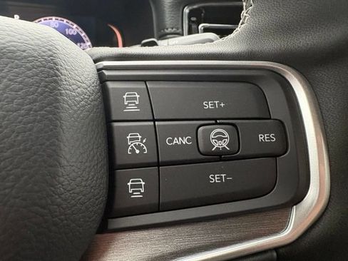 New 2026 Jeep Grand Wagoneer Limited w/ 8-Passenger Seating Package AWD/4WD image 26