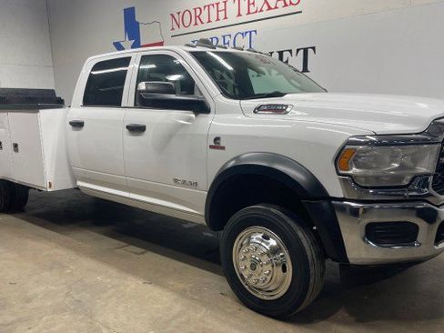 Used 2021 RAM 5500 Tradesman w/ Chrome Appearance Group image 3
