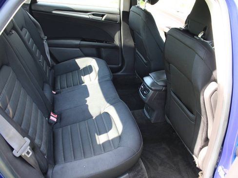 Used 2015 Ford Fusion SE FWD image 32