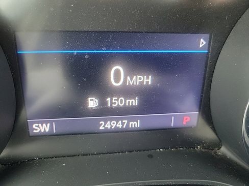 Certified 2021 Buick Encore GX Preferred w/ Cold Weather Comfort Package image 9