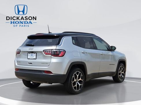 Used 2025 Jeep Compass Limited AWD/4WD image 4