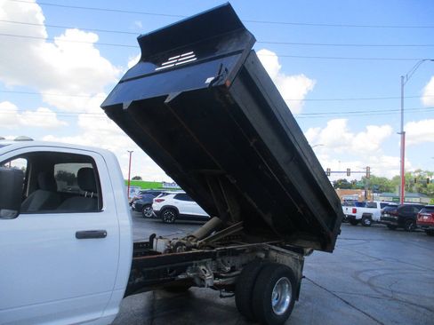 Used 2017 RAM 3500 Tradesman w/ Chrome Appearance Group AWD/4WD image 35
