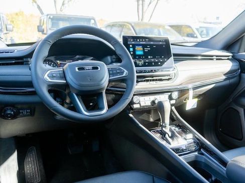 New 2026 Jeep Compass Limited image 11