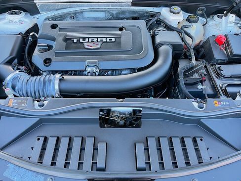 Used 2024 Cadillac XT4 Sport image 30