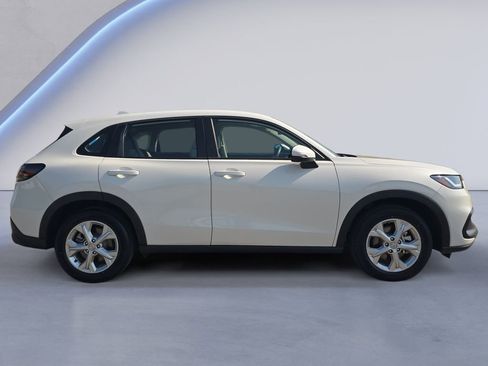 Certified 2024 Honda HR-V LX image 6