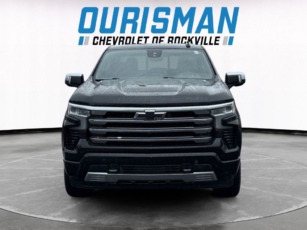 Used 2024 Chevrolet Silverado 1500 High Country w/ Technology Package AWD/4WD image 8