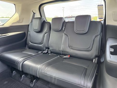 Certified 2025 INFINITI QX80 Luxe AWD/4WD image 17