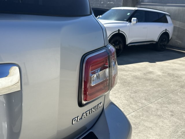 Used 2019 Nissan Armada Platinum w/ Captain's Chairs Package RWD image 36