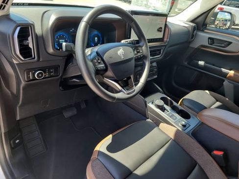 Used 2025 Ford Bronco Sport Outer Banks w/ Outer Banks Tech Package+ AWD/4WD image 19